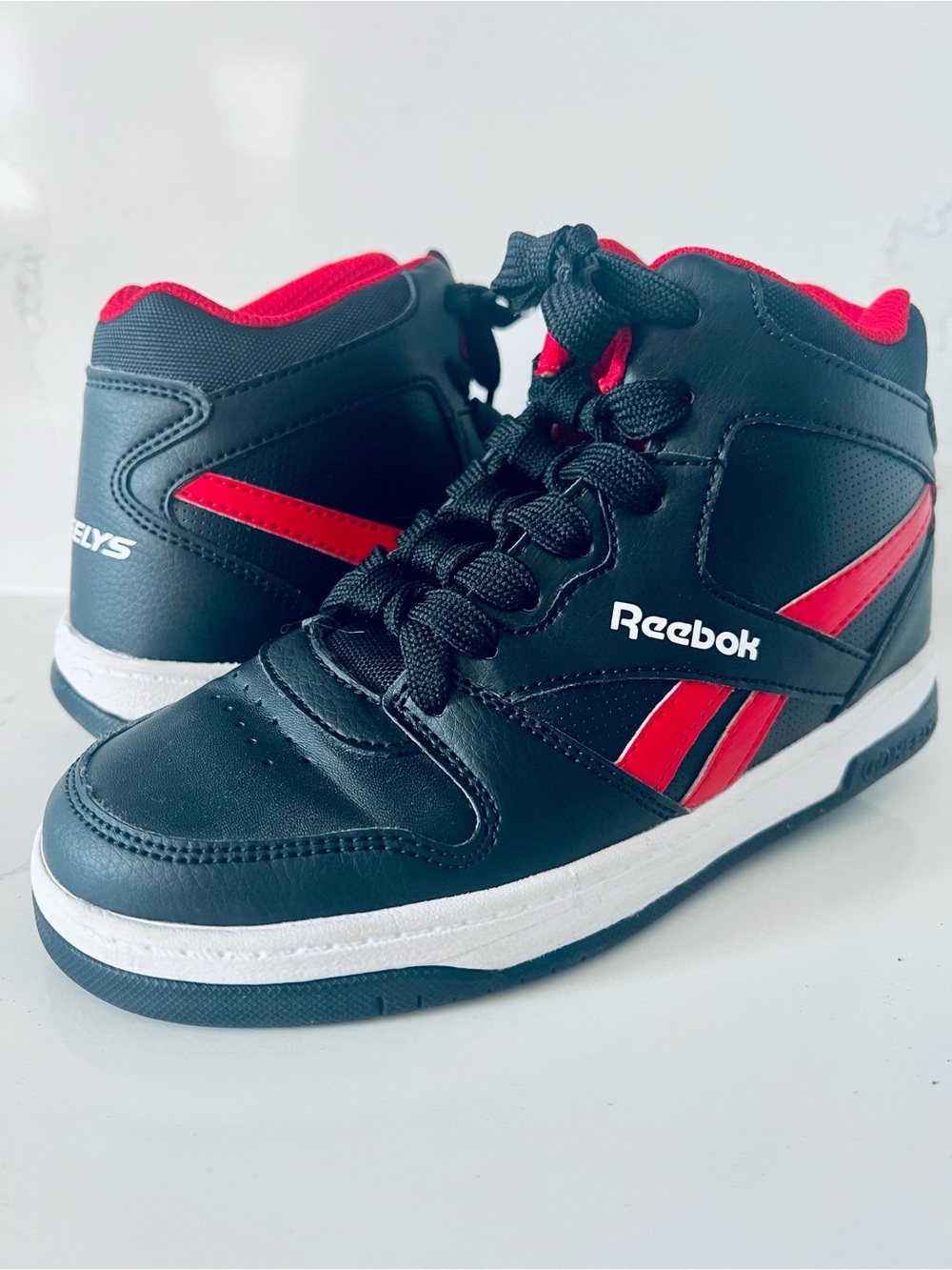 HEELYS Reebok Like New